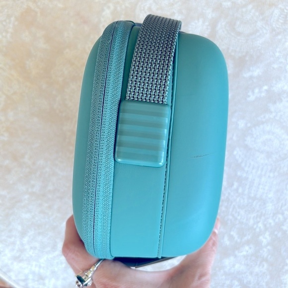 Brand New Willow Pump Anywhere Case Travel Breastfeeding Nursing Teal - Picture 8 of 16